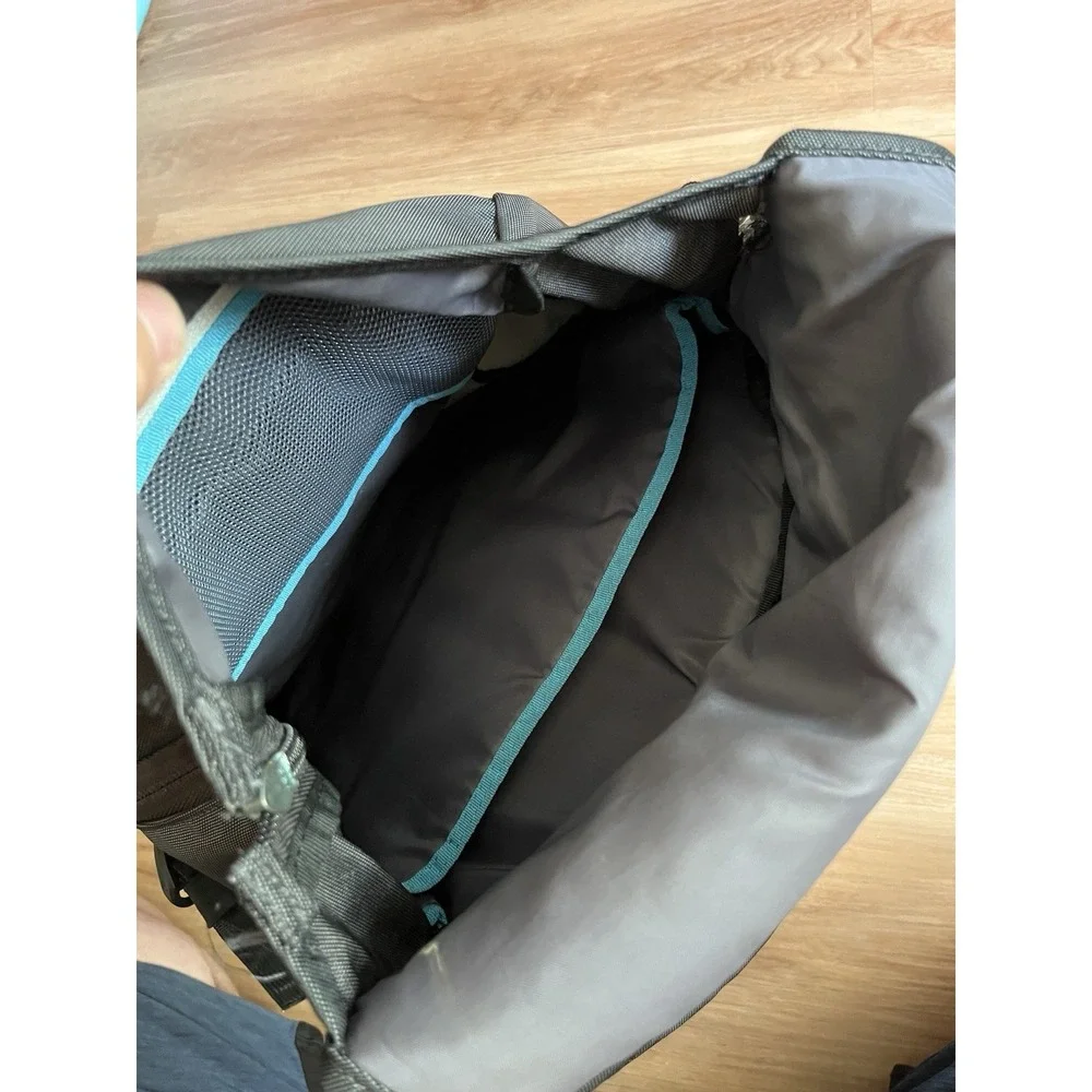 THULE‎ Sweden Backpack Laptop Bag 25L Black Shadow Gray | 18